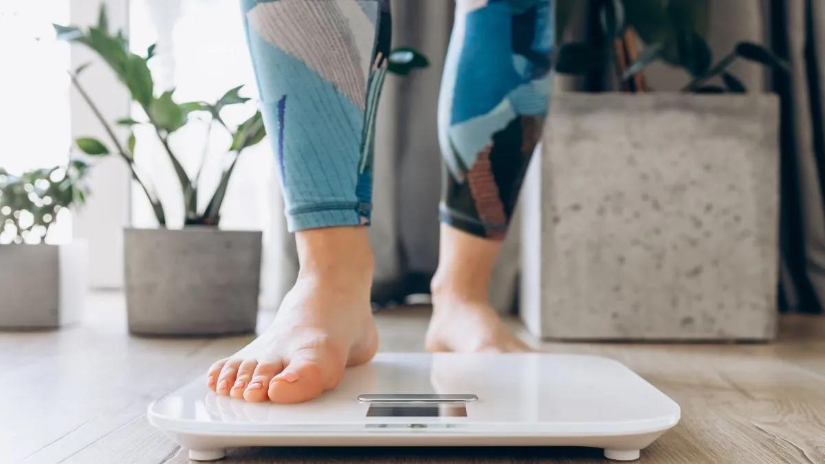 Daily weight fluctuations example